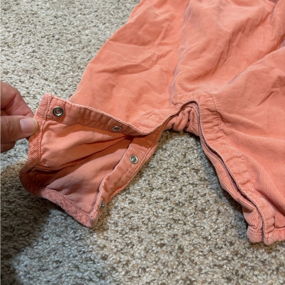Baby Gap 100% Cotton Corduroy Coral Romper Size 3-6 Months | spring | autumn - Picture 6 of 7